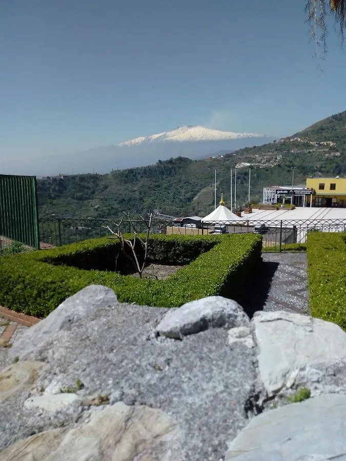 Franca'S Apartment Taormina Guest house